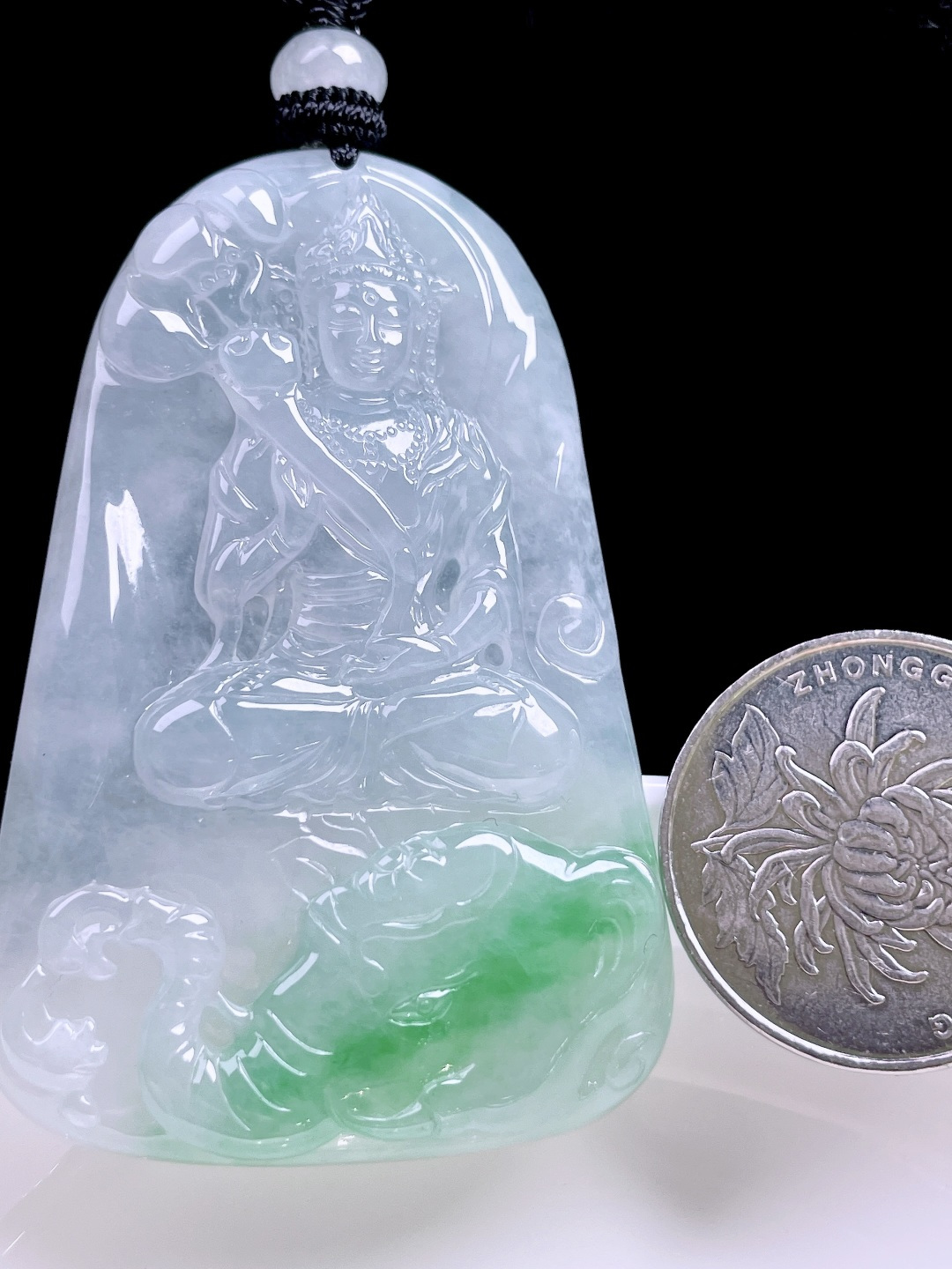 冰飘绿花普贤 花色灵动，种老水润 尺寸：57.2/38.4/6.5