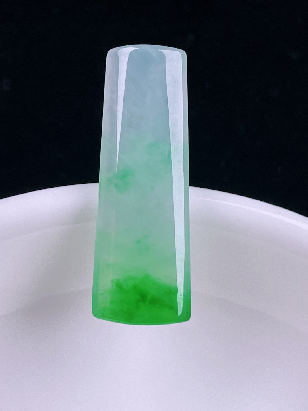 ️冰绿无事牌，老种起光，细底通透，尺寸：31/11/3.8mm0712