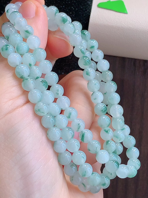 飘花珠链，尺寸取一5.7mm，包A附证书