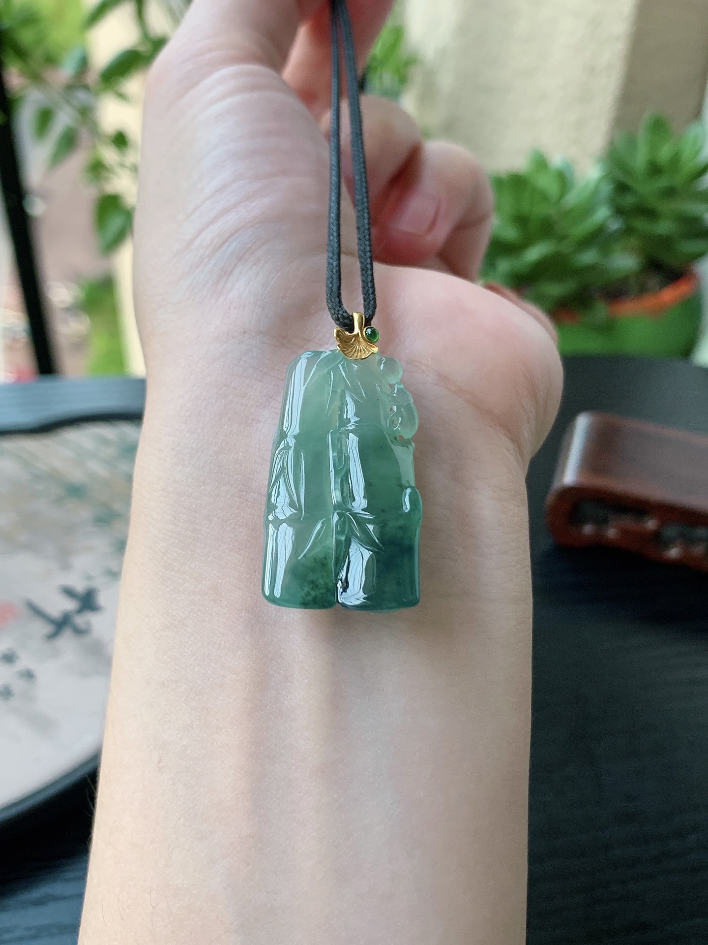 18k金镶嵌老坑冰种胶感飘花节节高升吊坠 裸石尺寸:33-19-7.3mm