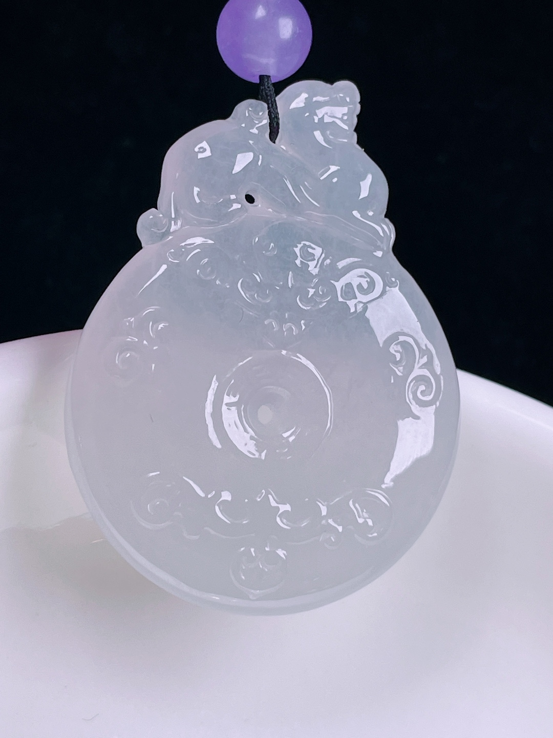 白冰平安扣，老种起光，细底通透，尺寸：36/27/6.4mm0712