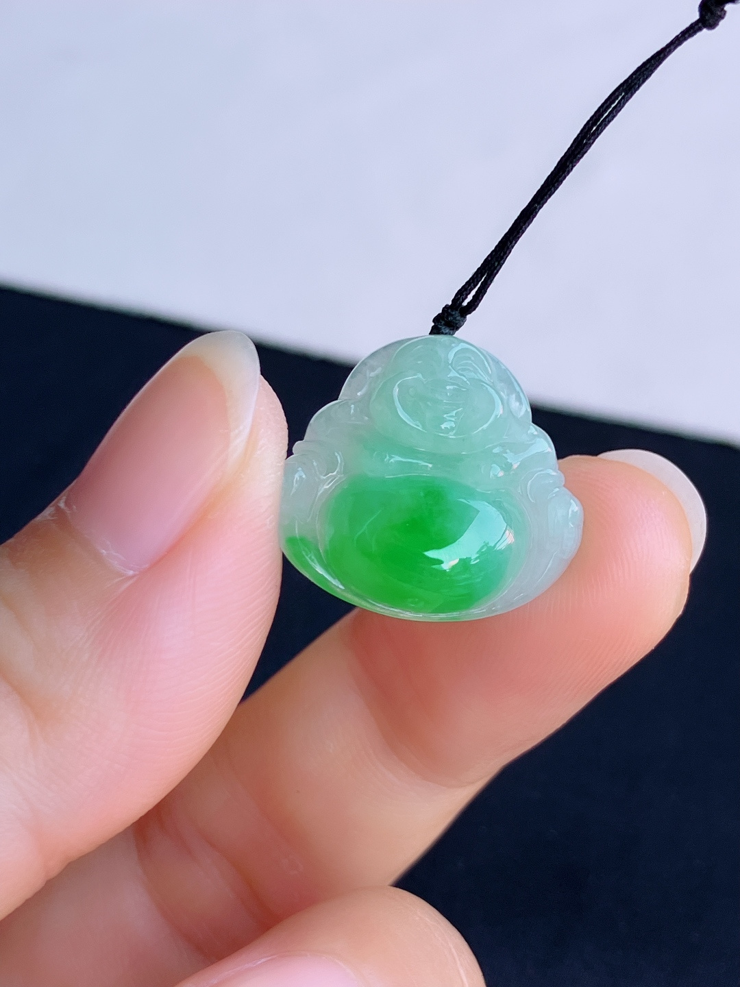 翠绿小佛，色美清爽，尺寸20/18.6/6/自然光实拍