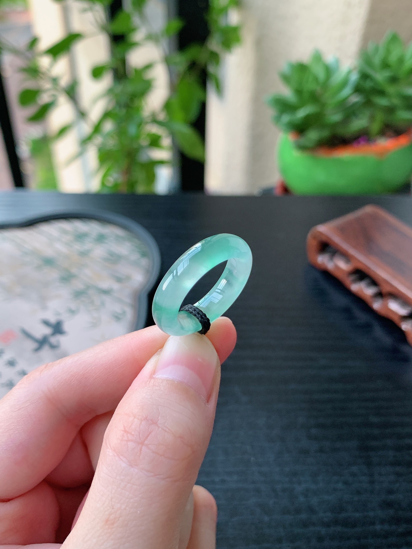 老坑冰种胶感飘花素面戒指 裸石尺寸:17.7-5.7-3.8mm