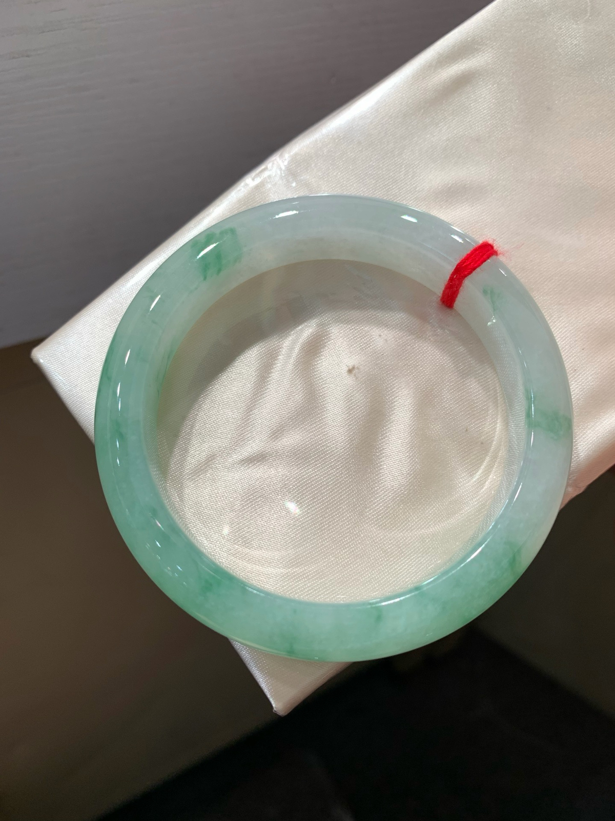 尺寸56.4/11.9/8.5，冰飘花手镯
水润清爽 清新