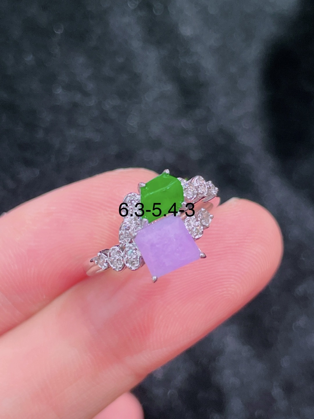 ️高冰绿紫戒指 晶莹剔透，新颖时尚，无裂，6.3-5.4-3