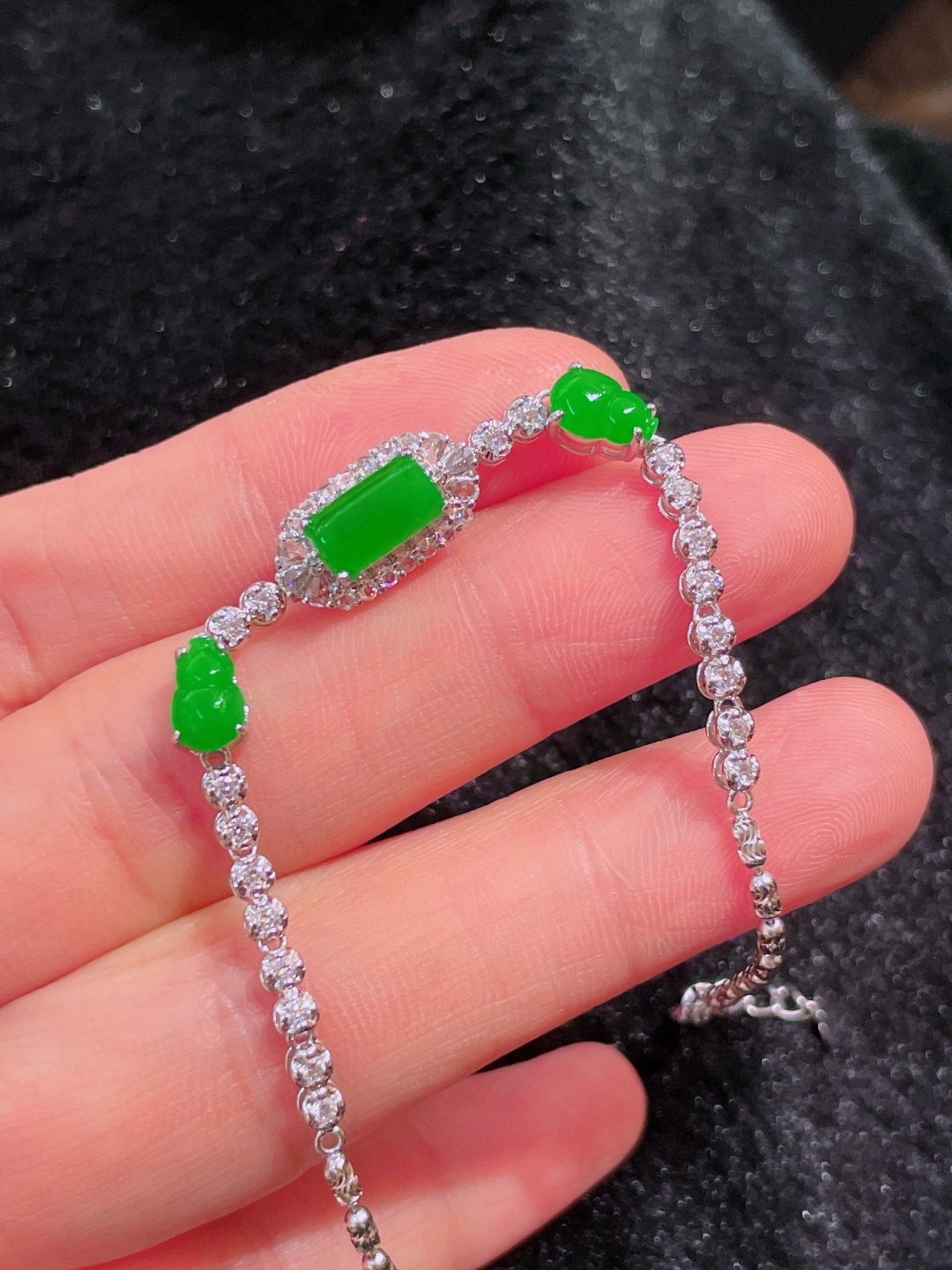 ️绿手链，晶莹剔透，新颖时尚，8.6-5-3
