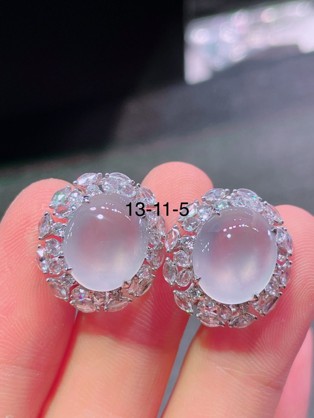 ️高冰蛋面耳钉，晶莹剔透，新颖时尚，无裂，13-11-5