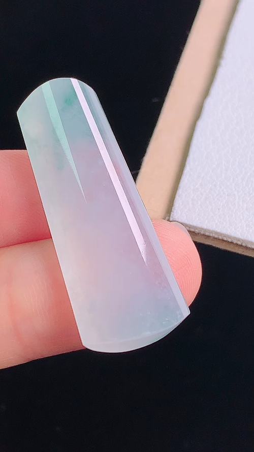 ️冰飘花无事牌，无裂，尺寸:32.6-12.7-5.8mm 9