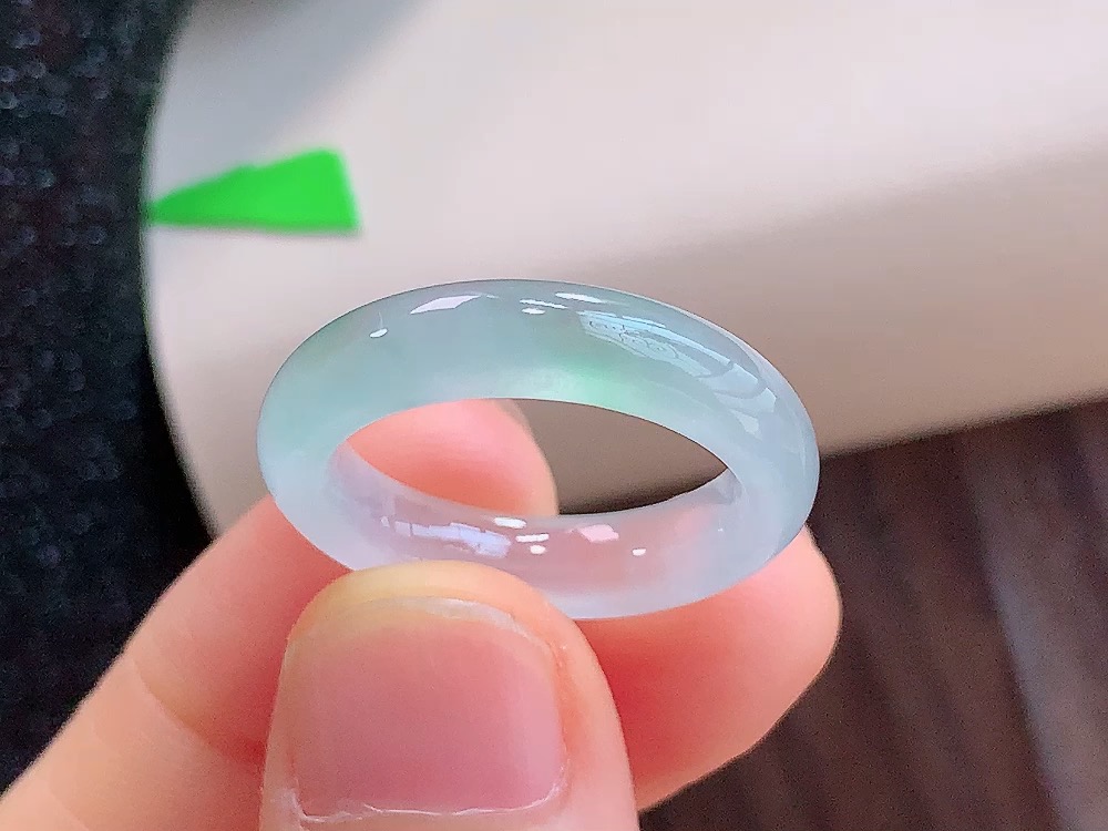️ 戒圈，尺寸17.8-5.0-3.8mm，圈口17，包A附证书