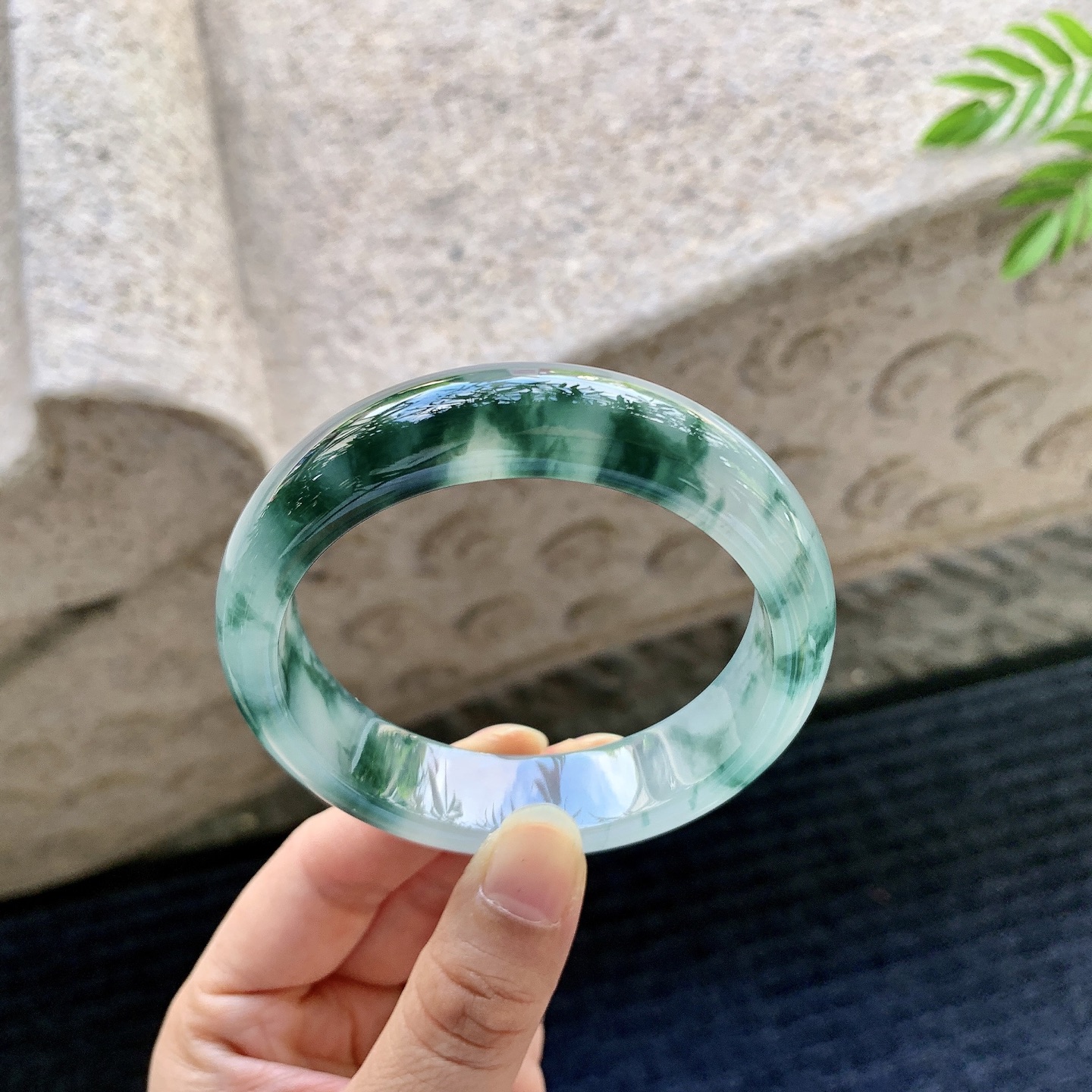 正圈 冰飘花，宽版，水润，种老，细腻，打灯有絮线