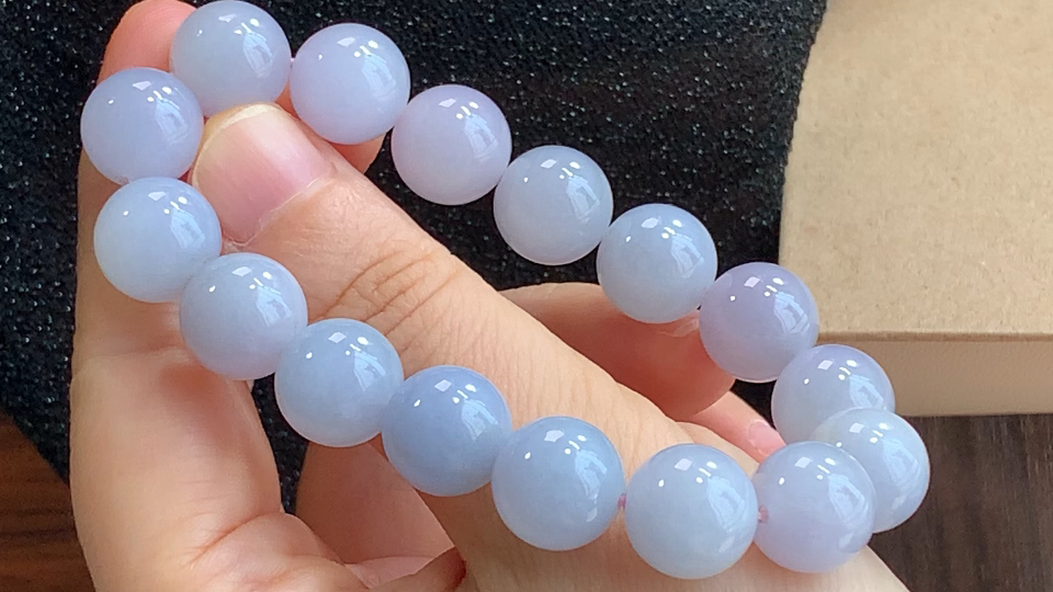 ️ 手串，尺寸取一12.1mm，包A附证书