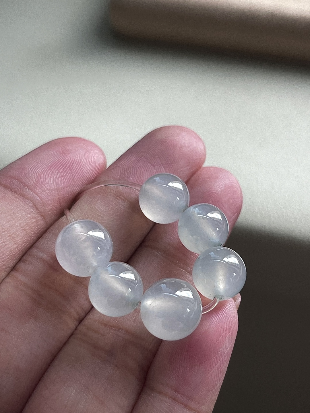 珠子一手，冰润水透，种老细腻起荧，尺寸：10.1，9,a54713
