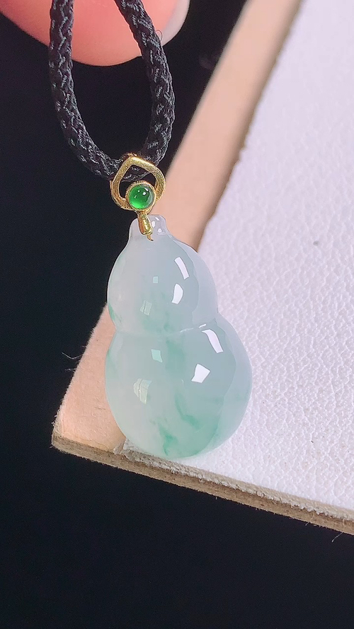 ️18K冰飘花葫芦吊坠，无裂，尺寸:21.6-16.9-10.3-5.9mm 10