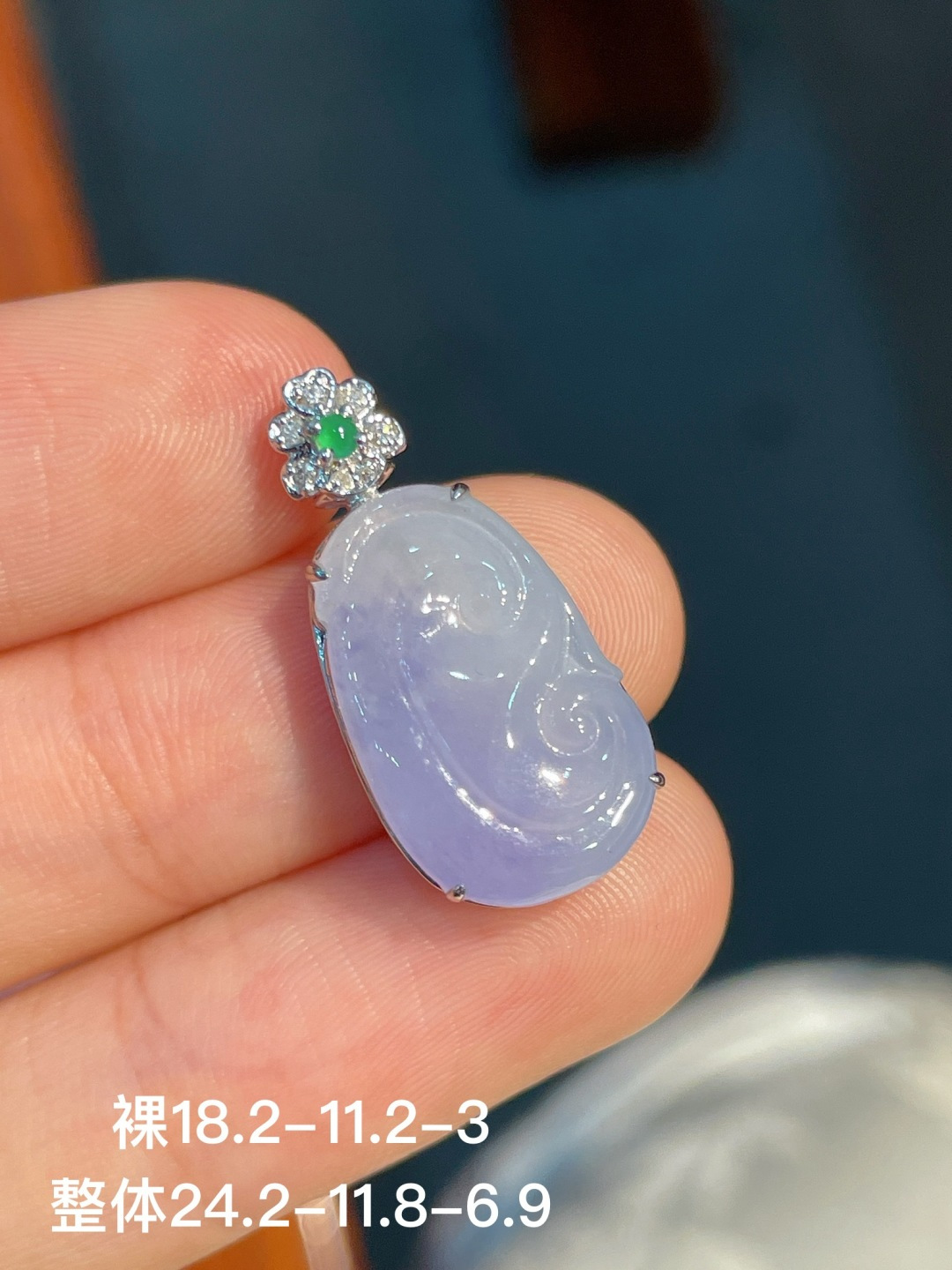 如意吊坠 无裂，18k金镶嵌，18.2-11.2-3