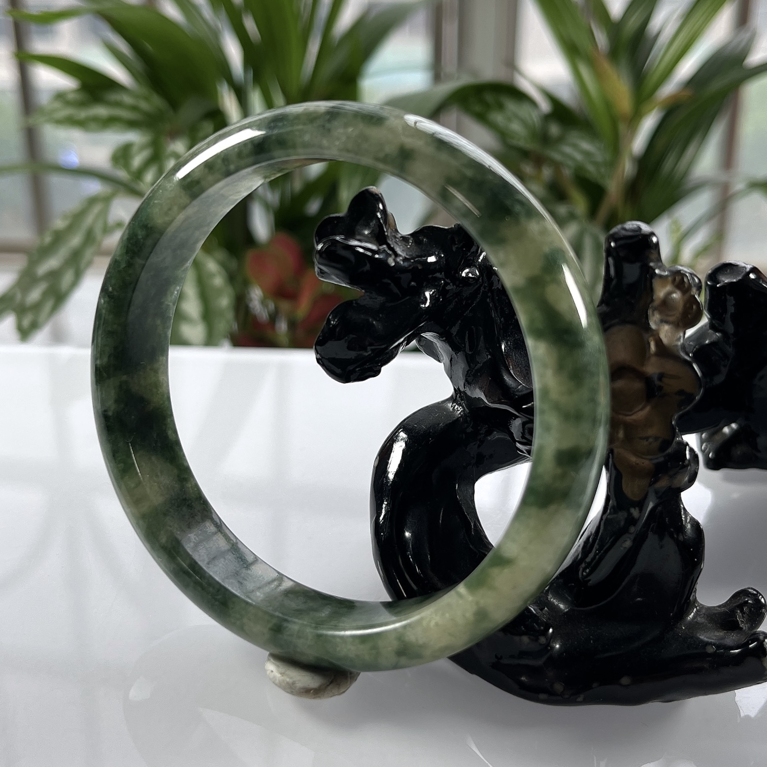 缅甸天然翡翠A货，60圈口冰糯种飘花正装手镯，尺寸59.8/13.3/7.2，重量：54.53g