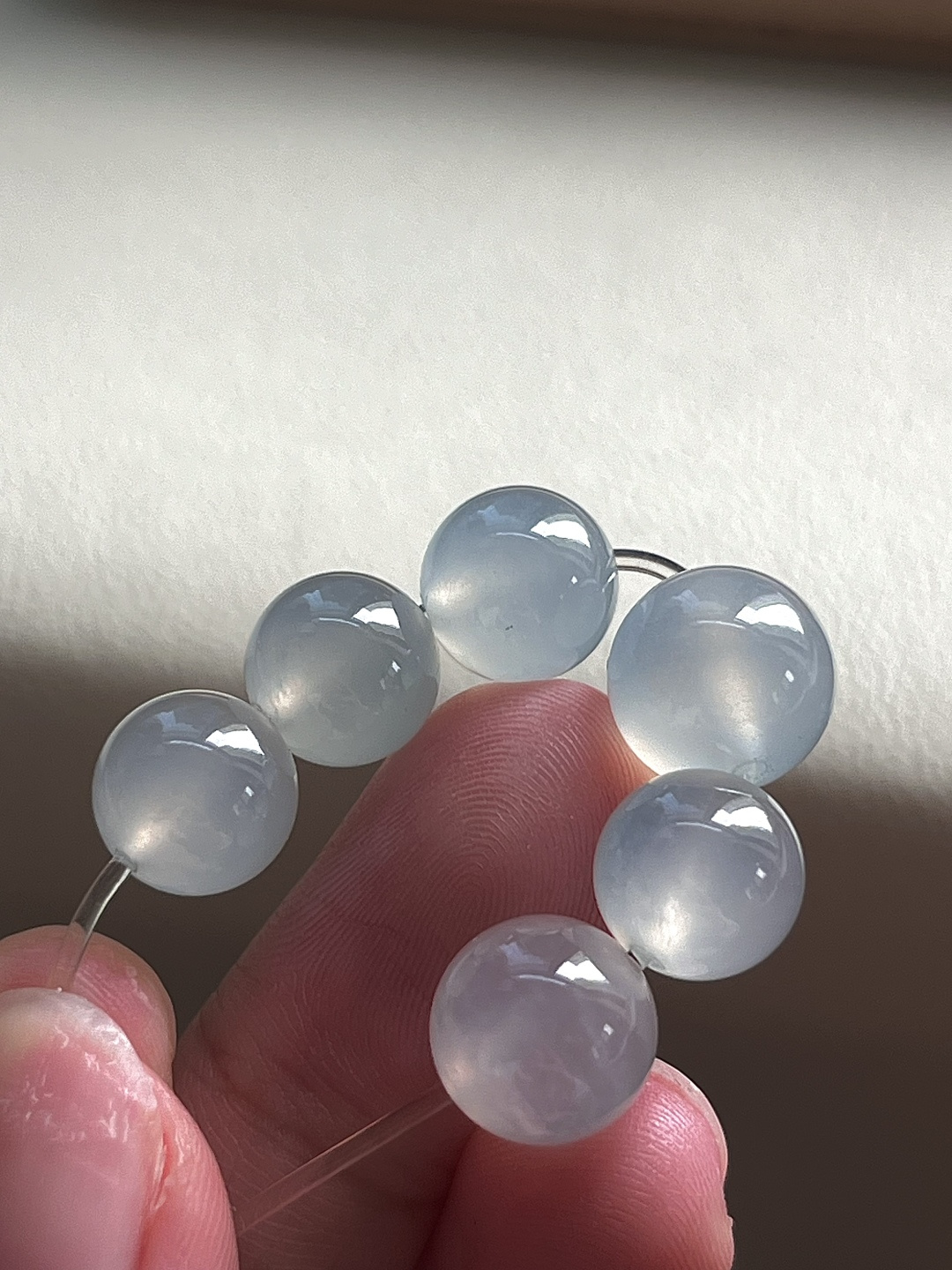 珠子一手，冰润水透，种老细腻起荧，尺寸：10.1，9,a54713