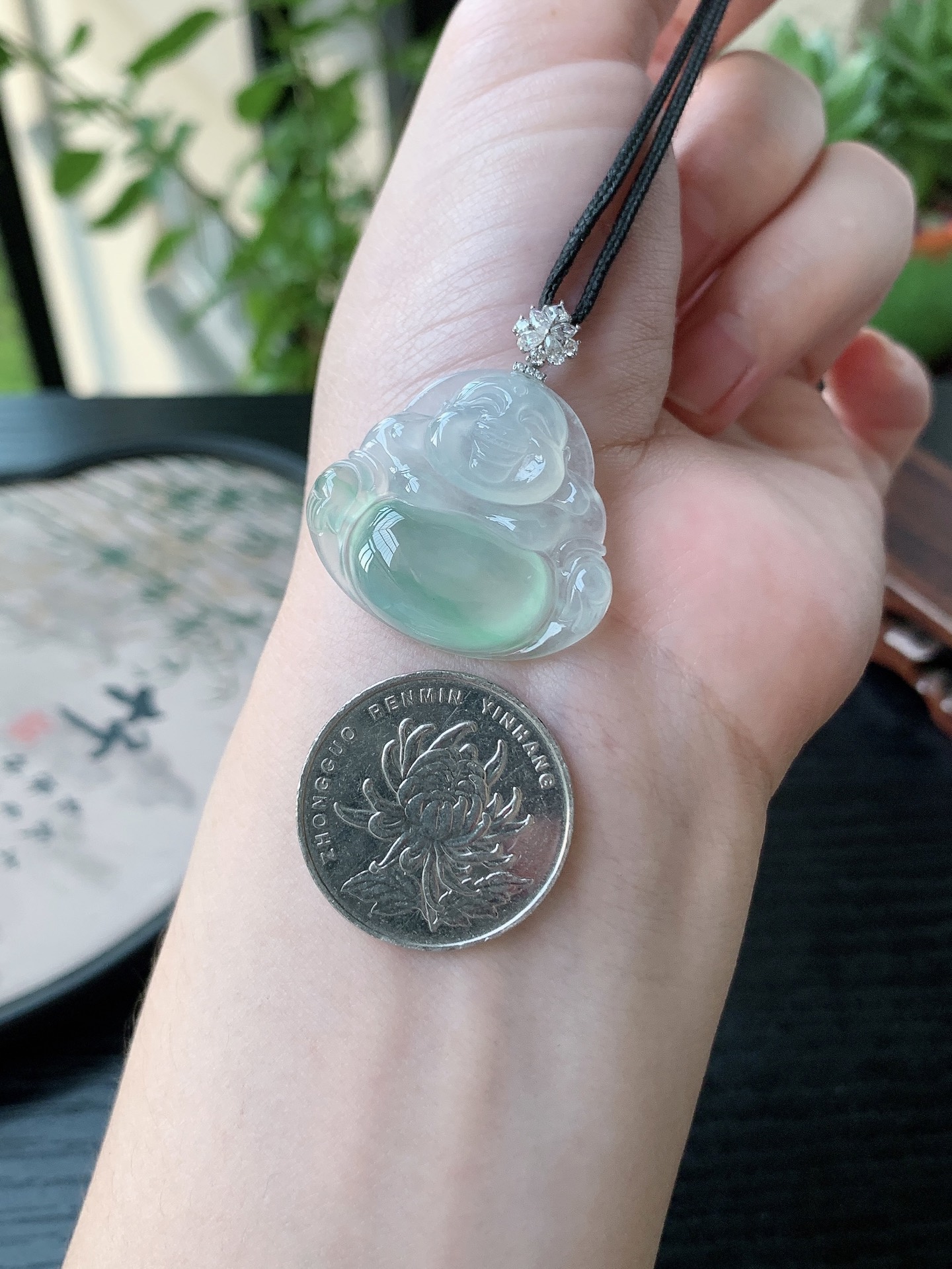 18k金镶嵌老坑冰种胶感飘金丝绿佛公吊坠 裸石尺寸26.2-29-6mm