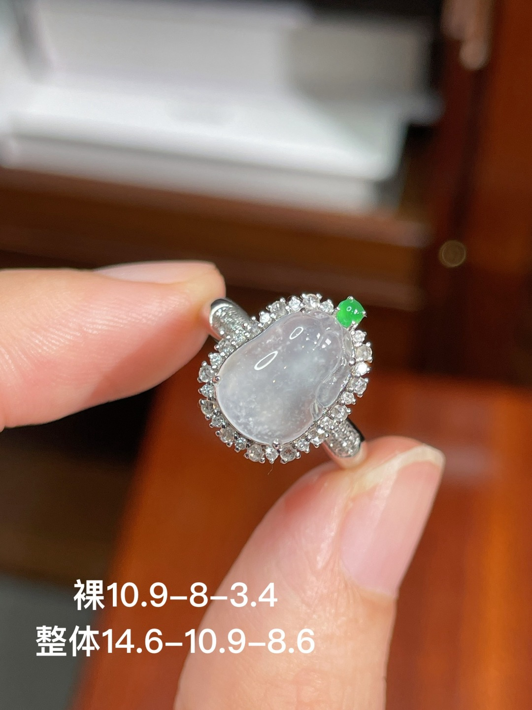 冰种貔貅吊坠 无裂，18k金镶嵌，10.9-8-3.4