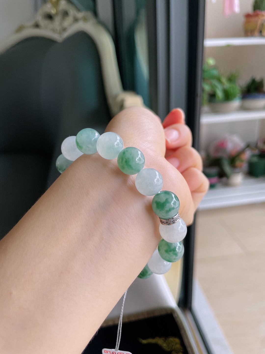 天然翡翠A货，冰飘花手串，尺寸：11.2mm。【编3871】