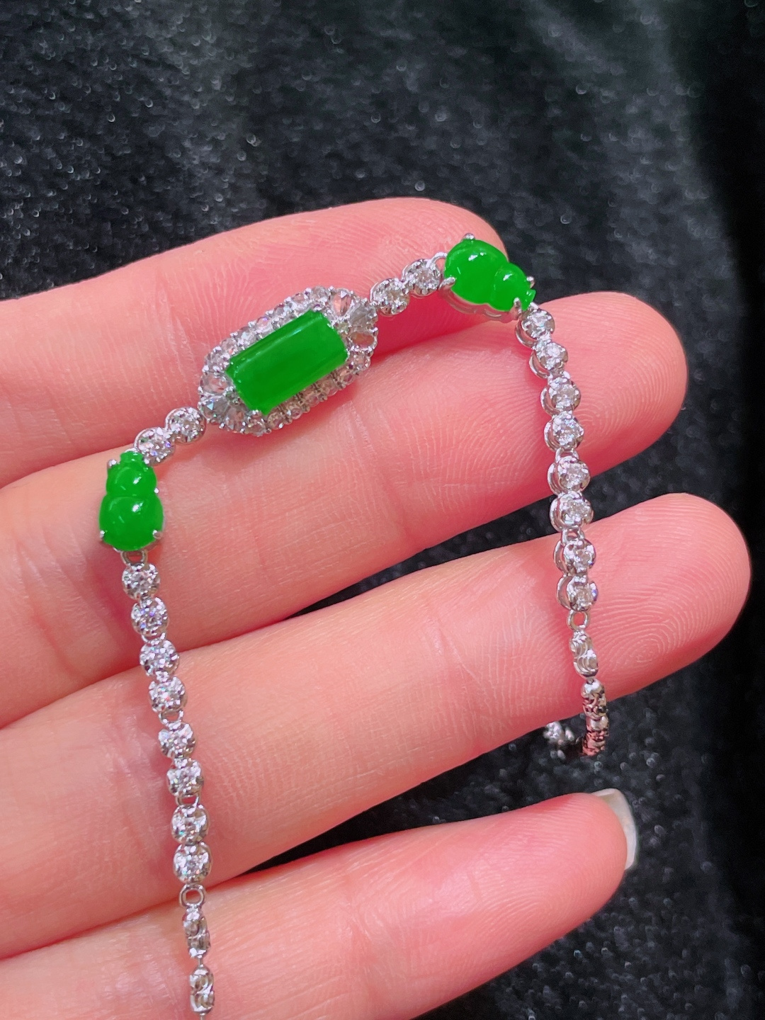 ️绿手链，晶莹剔透，新颖时尚，8.6-5-3