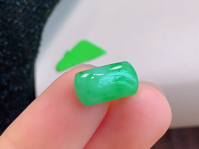 ️ 马鞍戒面，无裂，尺寸13.1-6.9-3.6mm，包A附证书