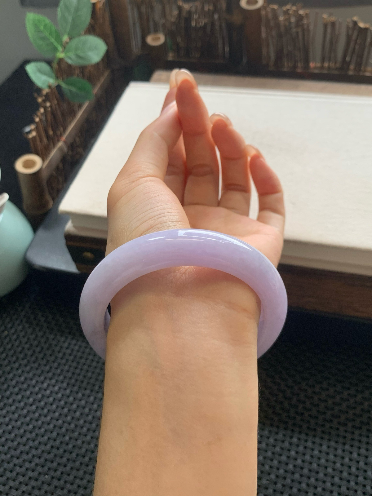 57圈口紫罗兰正圈手镯