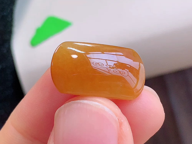 ️ 马鞍戒面，无裂，尺寸19.4-10.4-4.8mm，包A附证书