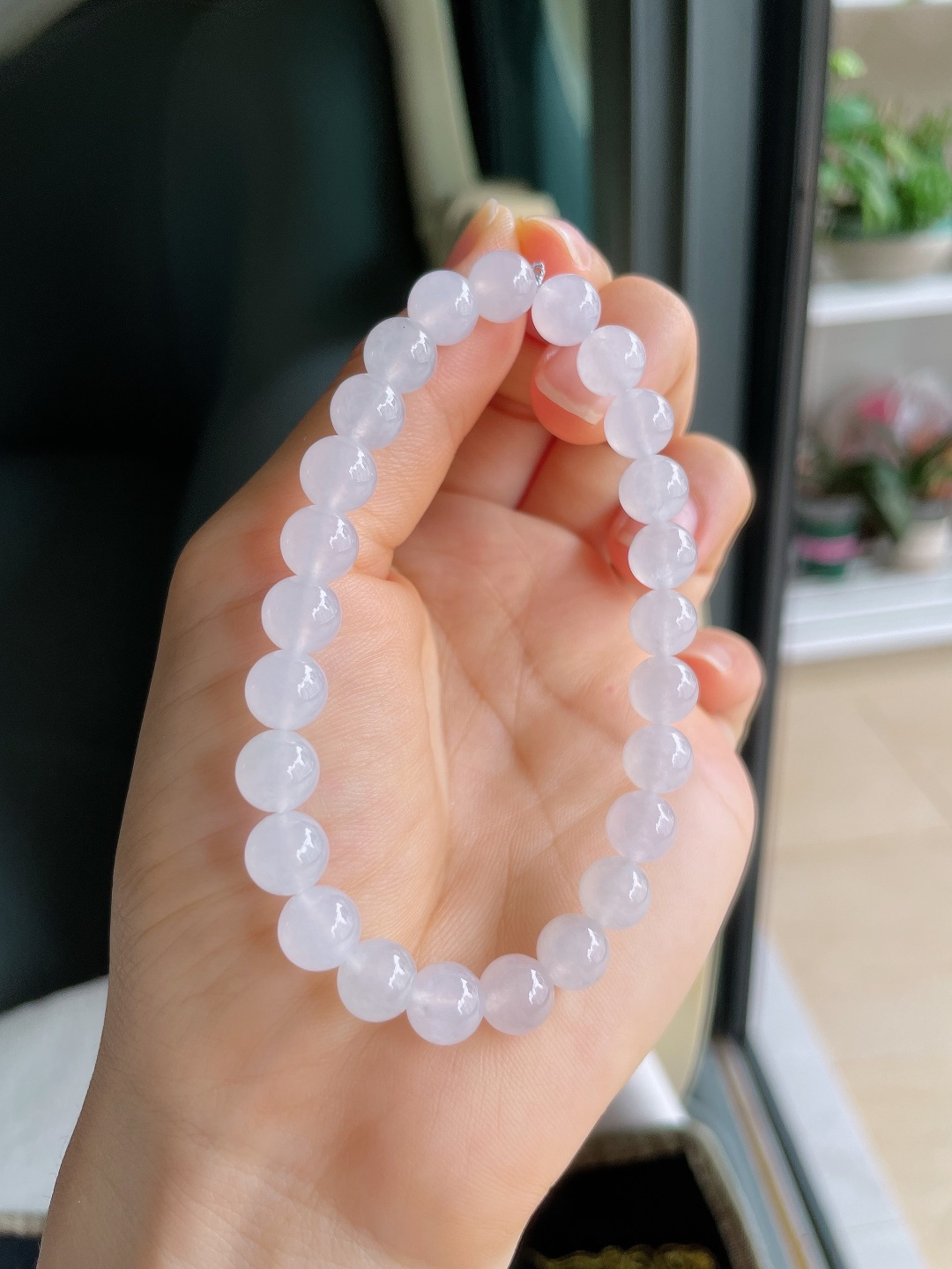 缅甸天然翡翠A货，白冰手串，尺寸：7.8mm。【编4343】