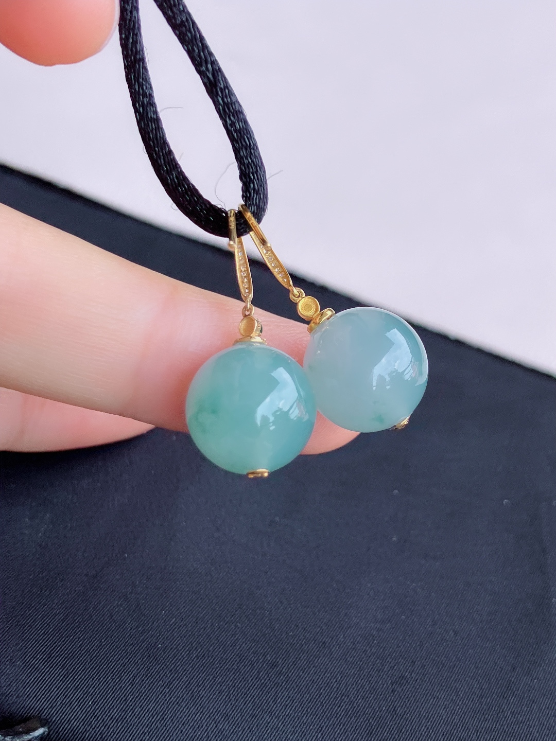 冰飘花圆珠耳环，简约时尚，尺寸27.6/12/自然光实拍