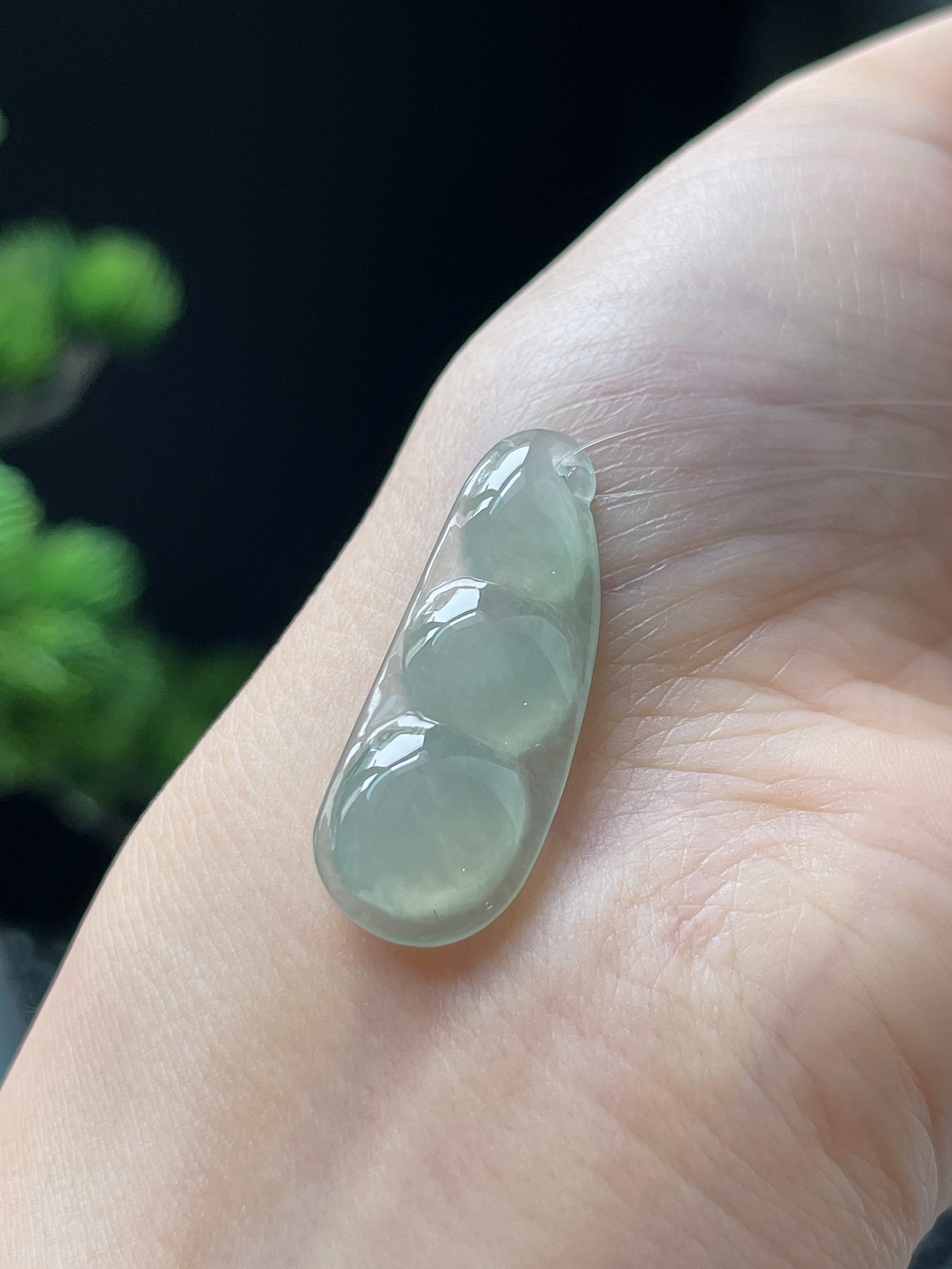 翡翠冰糯种淡绿色福豆
