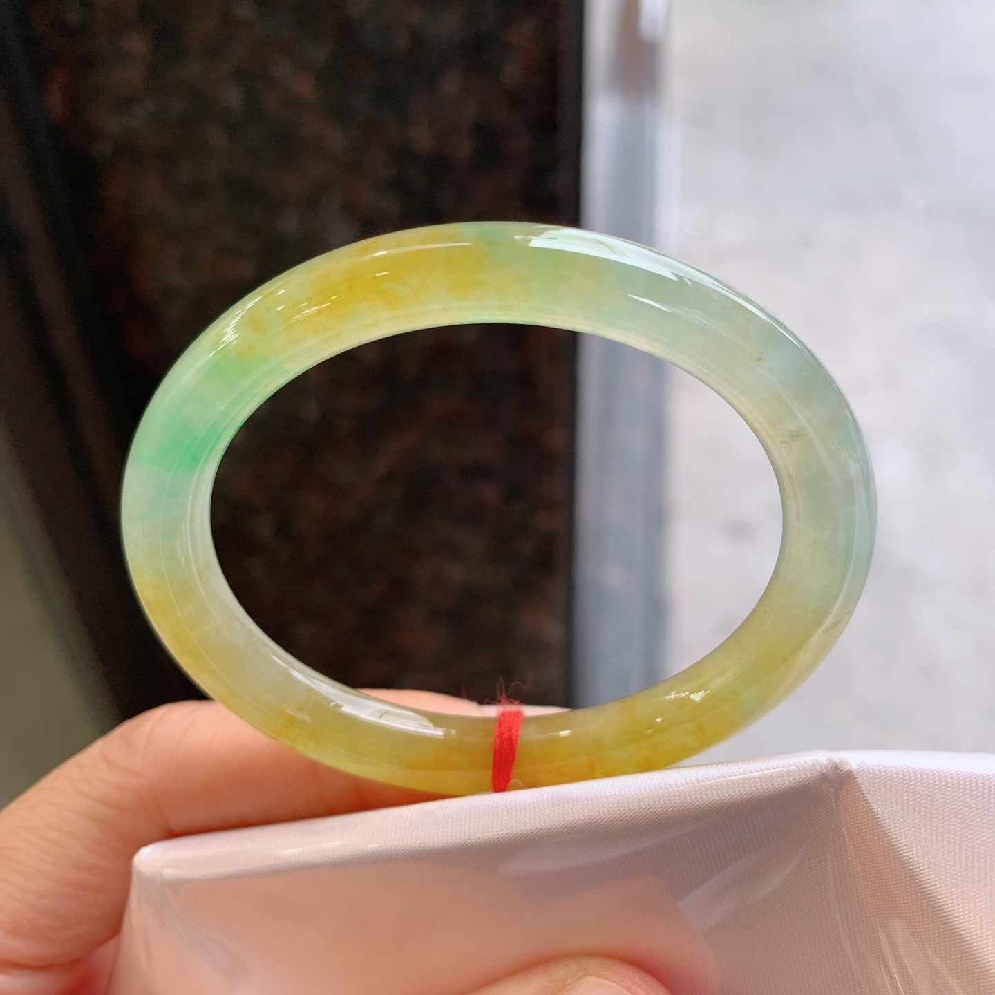 贵妃圆条冰双彩 无裂 尺寸：53/44/7.8 特色料子