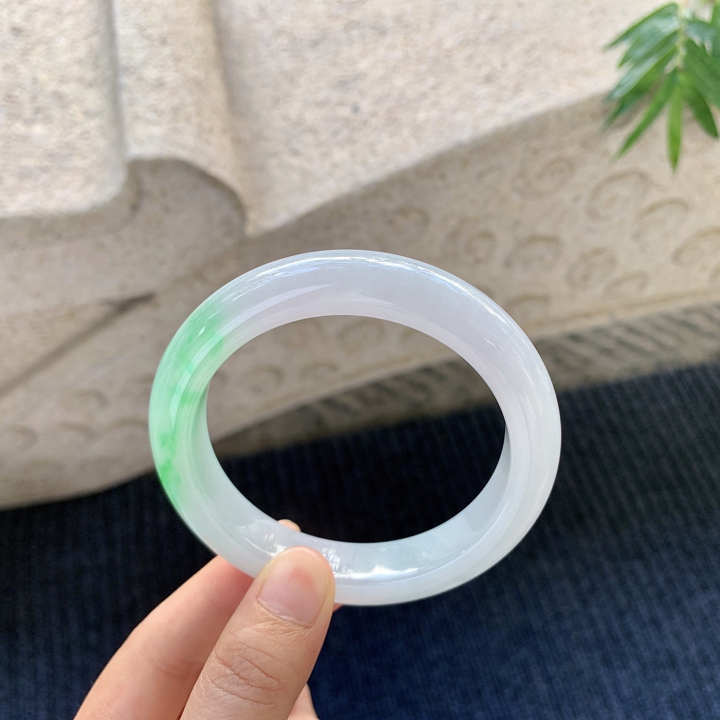 正圈 细糯紫底飘绿，水润，种老，细腻，无裂