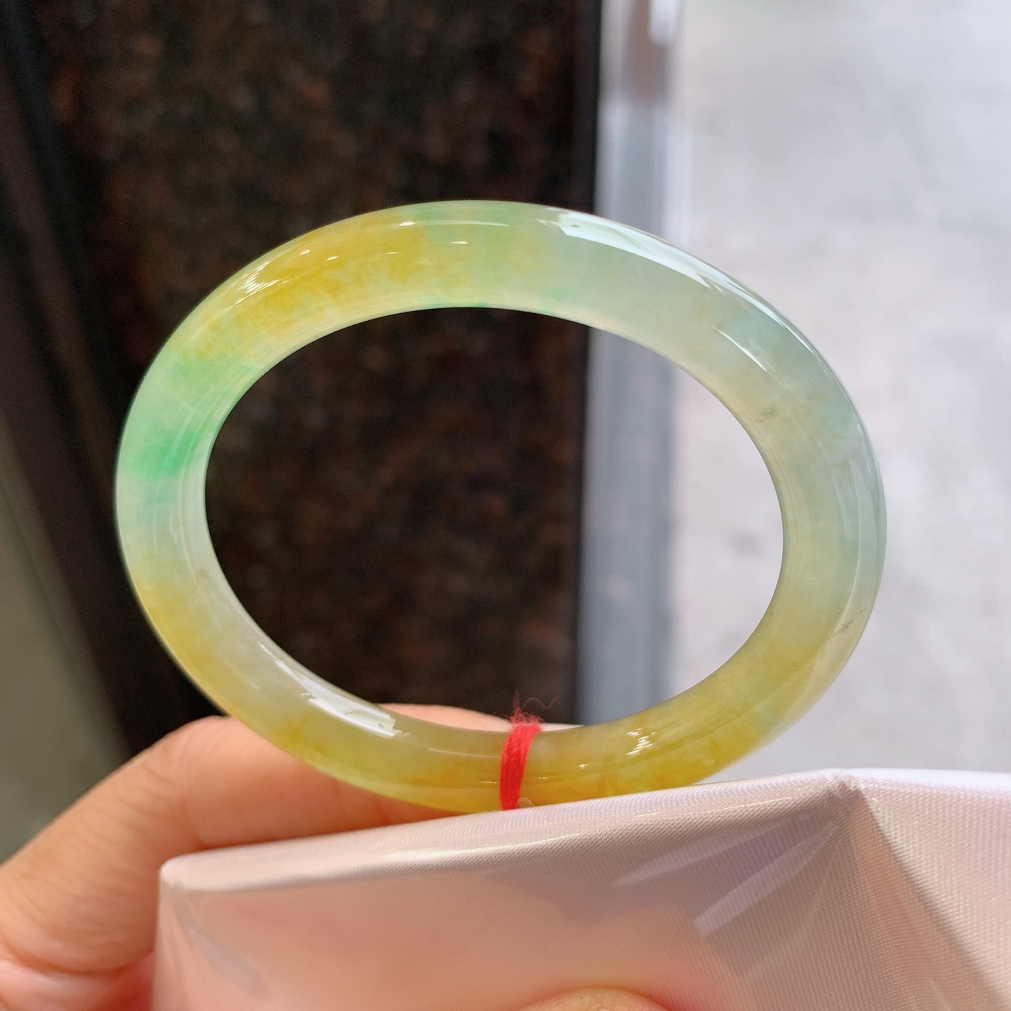 贵妃圆条冰双彩 无裂 尺寸：53/44/7.8 特色料子