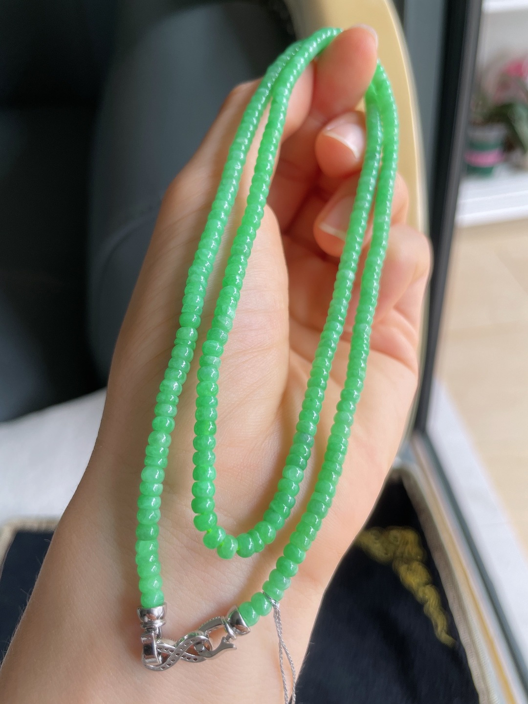 ️，缅甸天然翡翠A货，冰满绿算盘珠珠链，尺寸：3.8mm，长度55cm。【编3971】