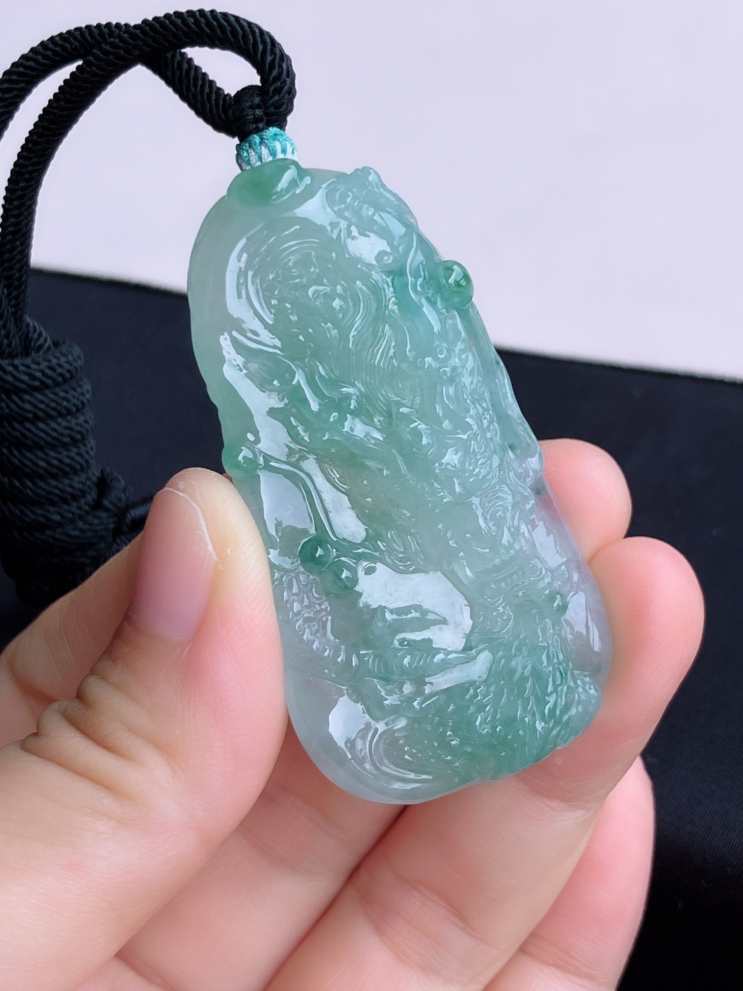 冰飘花龙牌，晶莹剔透，栩栩如生，尺寸58.8/31/11.5/自然光实拍