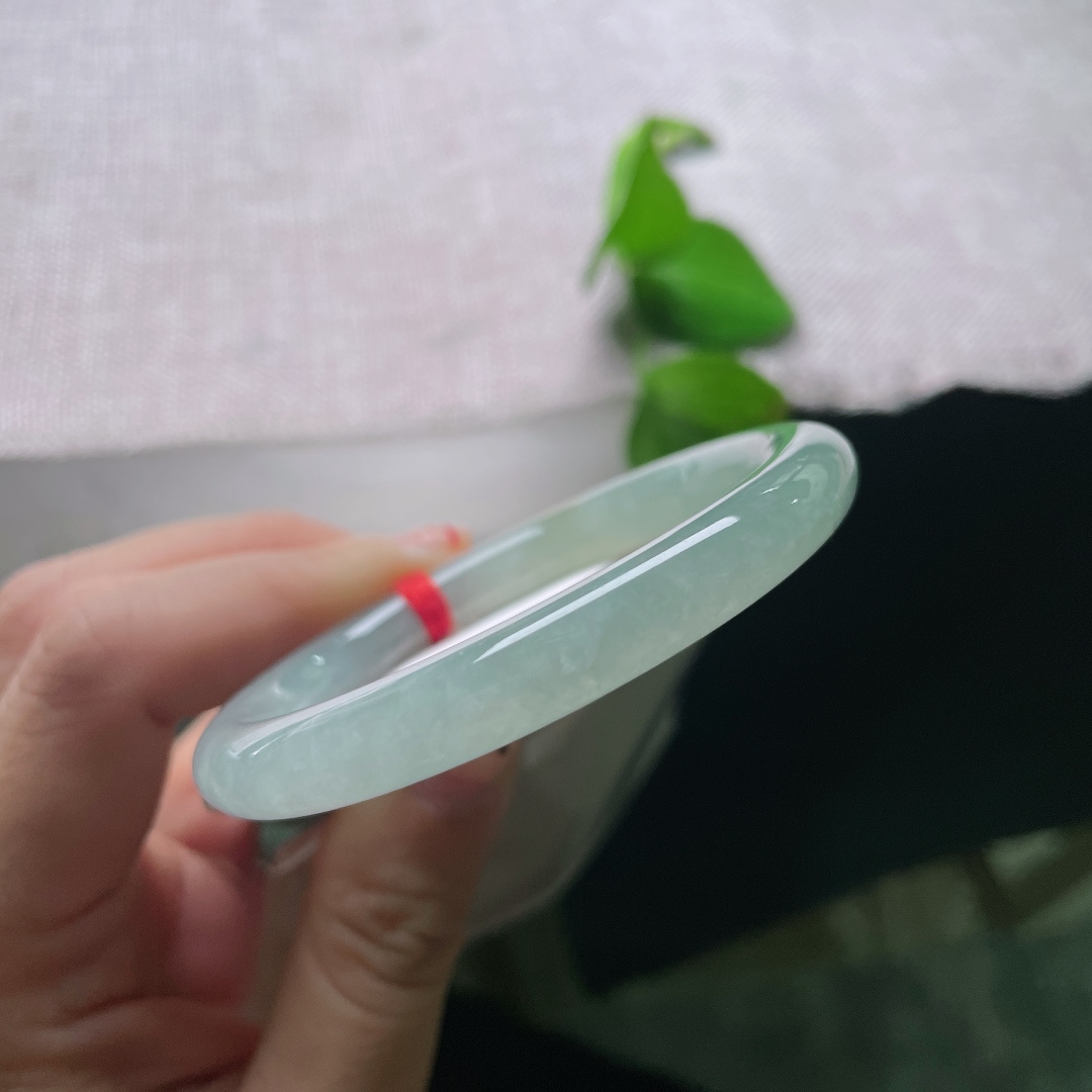 油青圆条，水润，细腻，甜美，大气，清爽，55884a