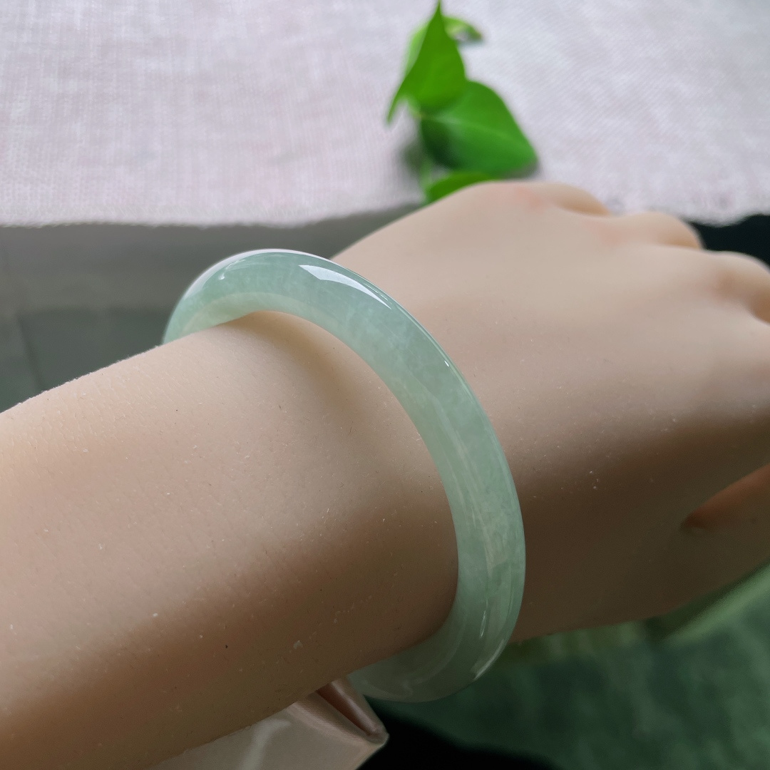 油青圆条，水润，细腻，甜美，大气，清爽，55884a