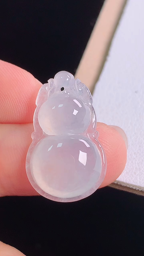 ️冰种葫芦，无裂，尺寸:22.6-13.8-4.8mm 11
