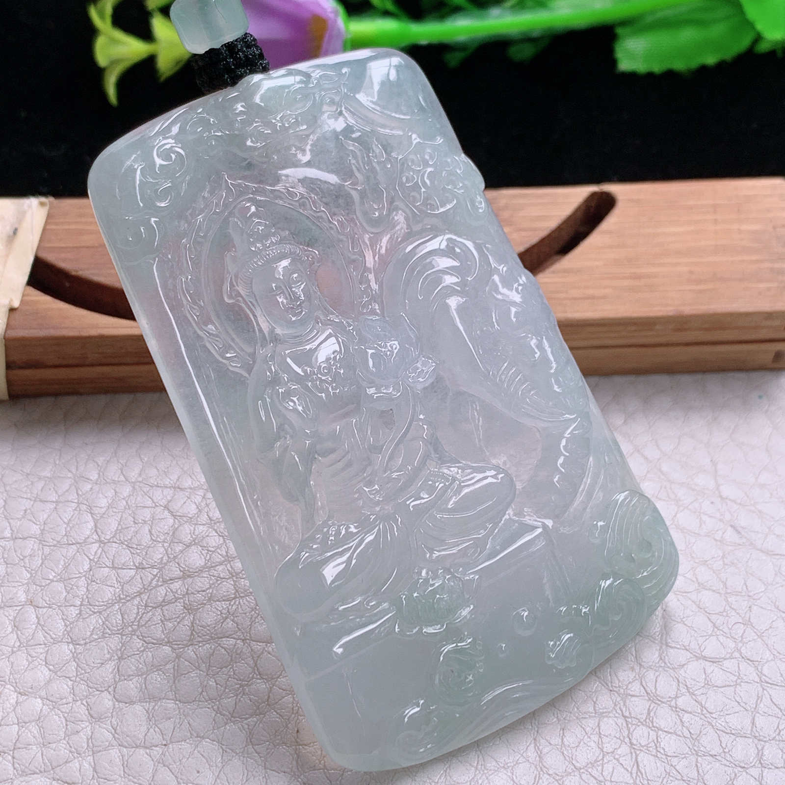Cys实拍71*44.5*5.5天然缅甸翡翠冰种普贤观音菩萨吊坠