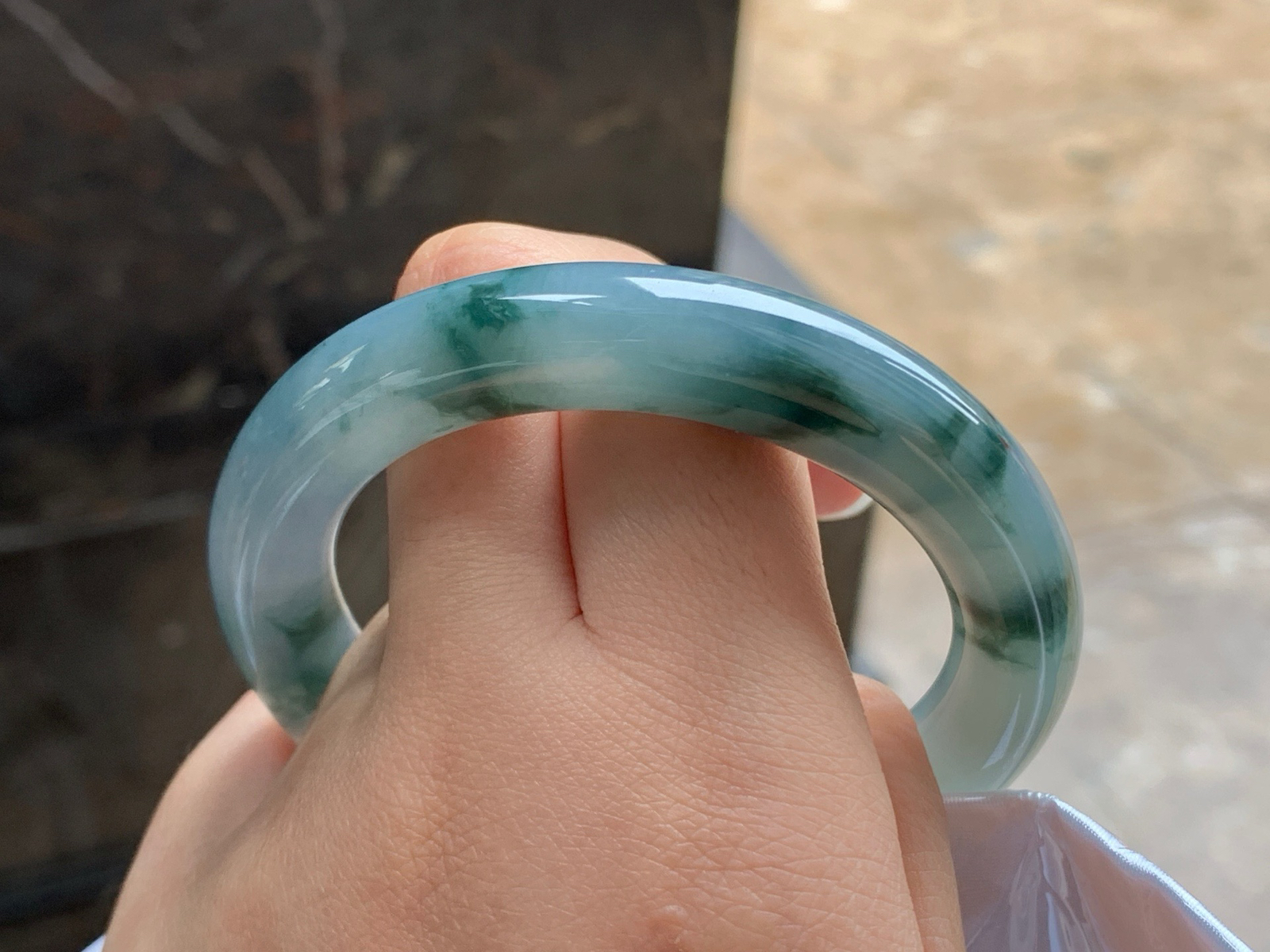 53-10.3
蓝花圆条手镯^_^飘花浓郁