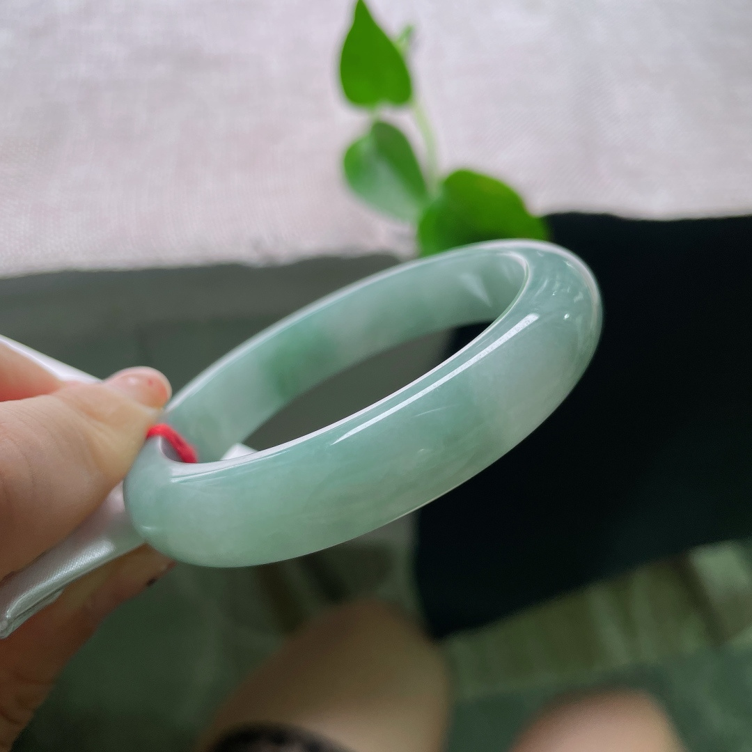 55.3/12.3/8.1，蓝底正圈，水润，细腻，颜色深深浅浅交织在一起，韵味十足，侧纹，ss54121a