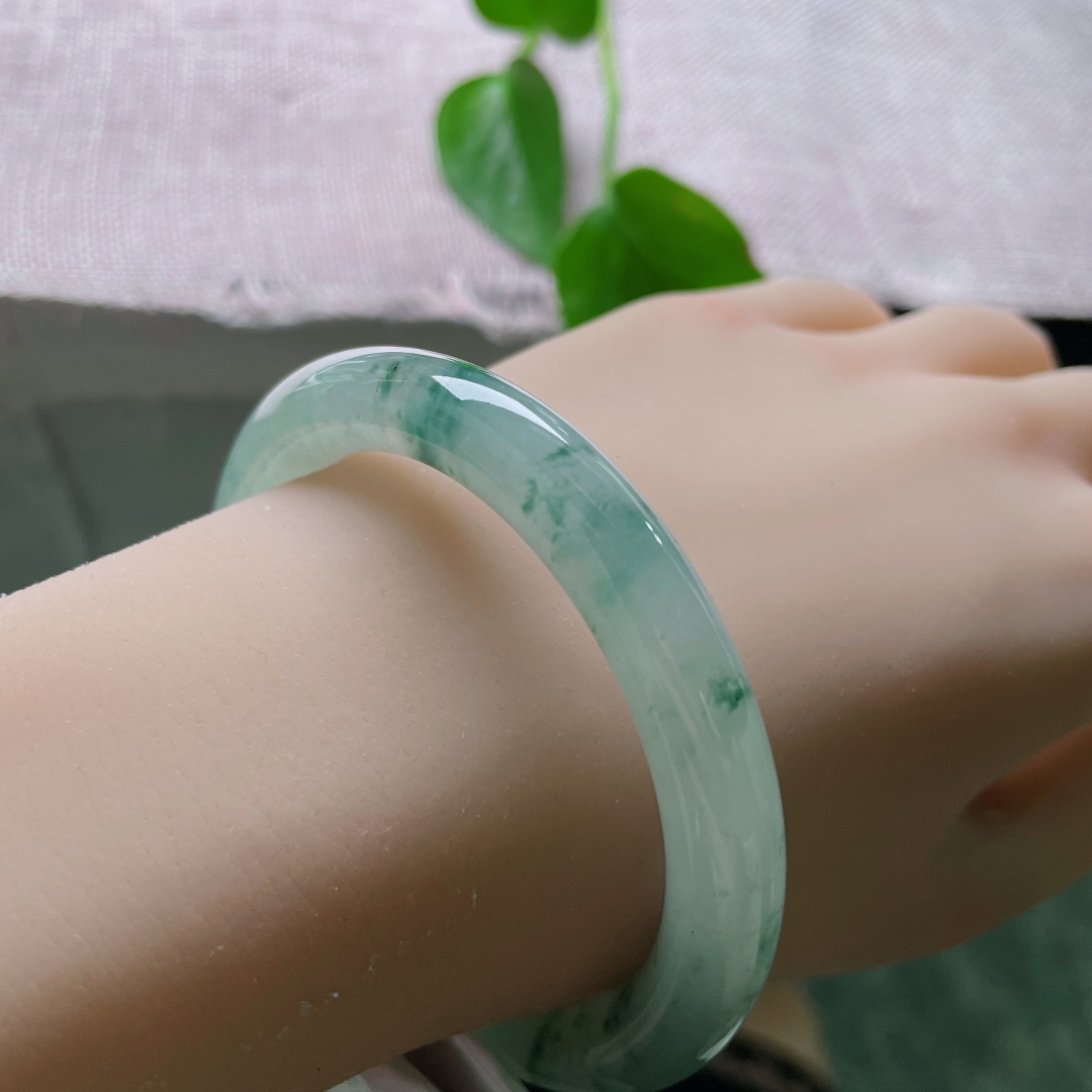 55.3/8.9飘花圆条，冰润细腻，飘逸灵动，婉间风华，晶体纹，ss55912a