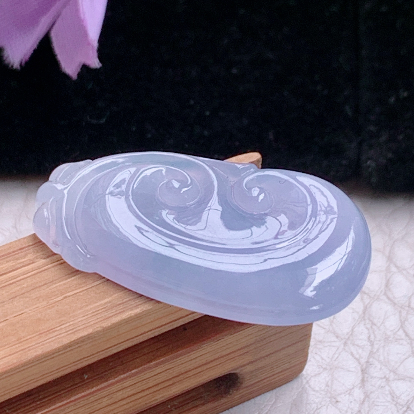 LZ实拍30*16.8*3.2天然缅甸翡翠冰紫粉色小如意吊坠