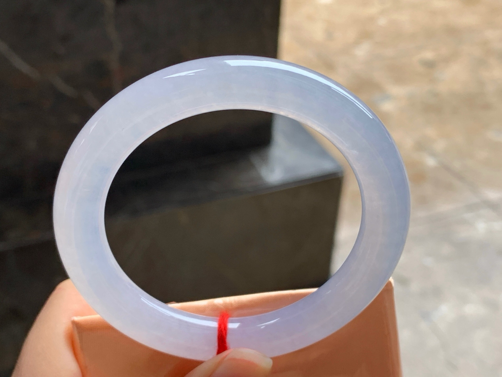 54-9.8
冰种圆条手镯^_^冰透清新