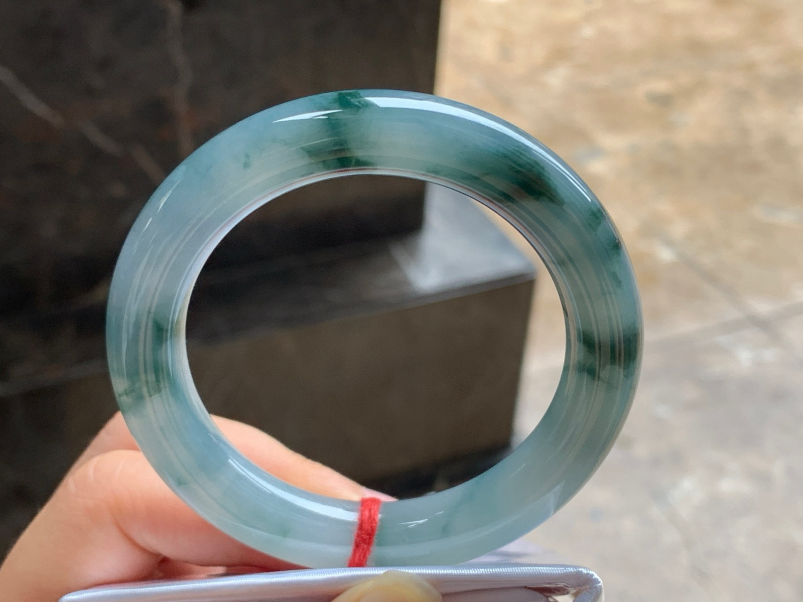 53-10.3
蓝花圆条手镯^_^飘花浓郁