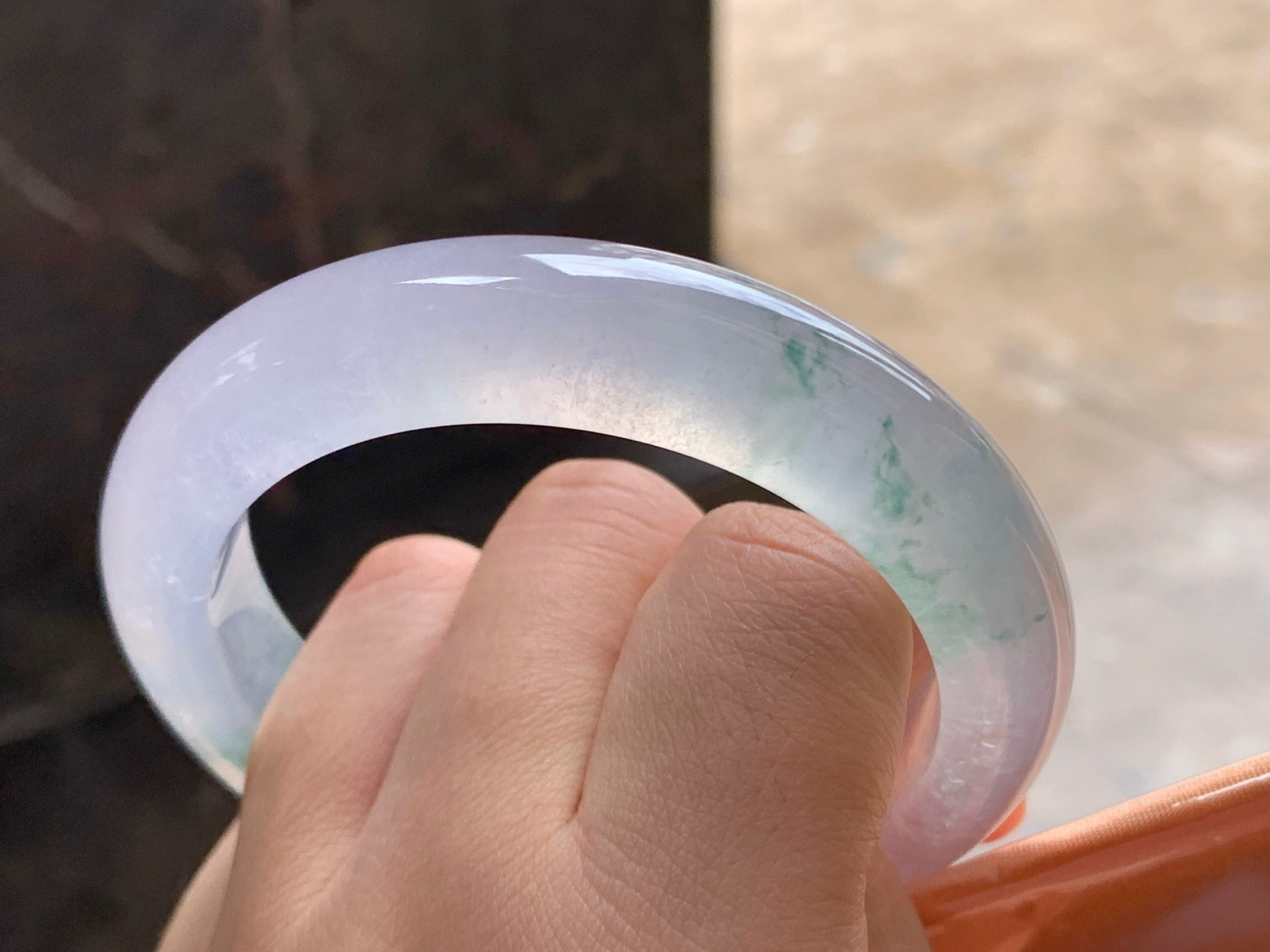 56.5-13.1-9.8
高冰蓝花手镯^_^种老 荧光十足