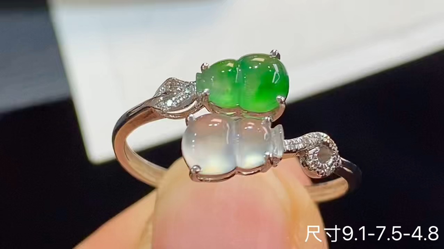 ️ 18k金+钻玻璃种葫芦戒指，无裂，9.1-7.5-4.8