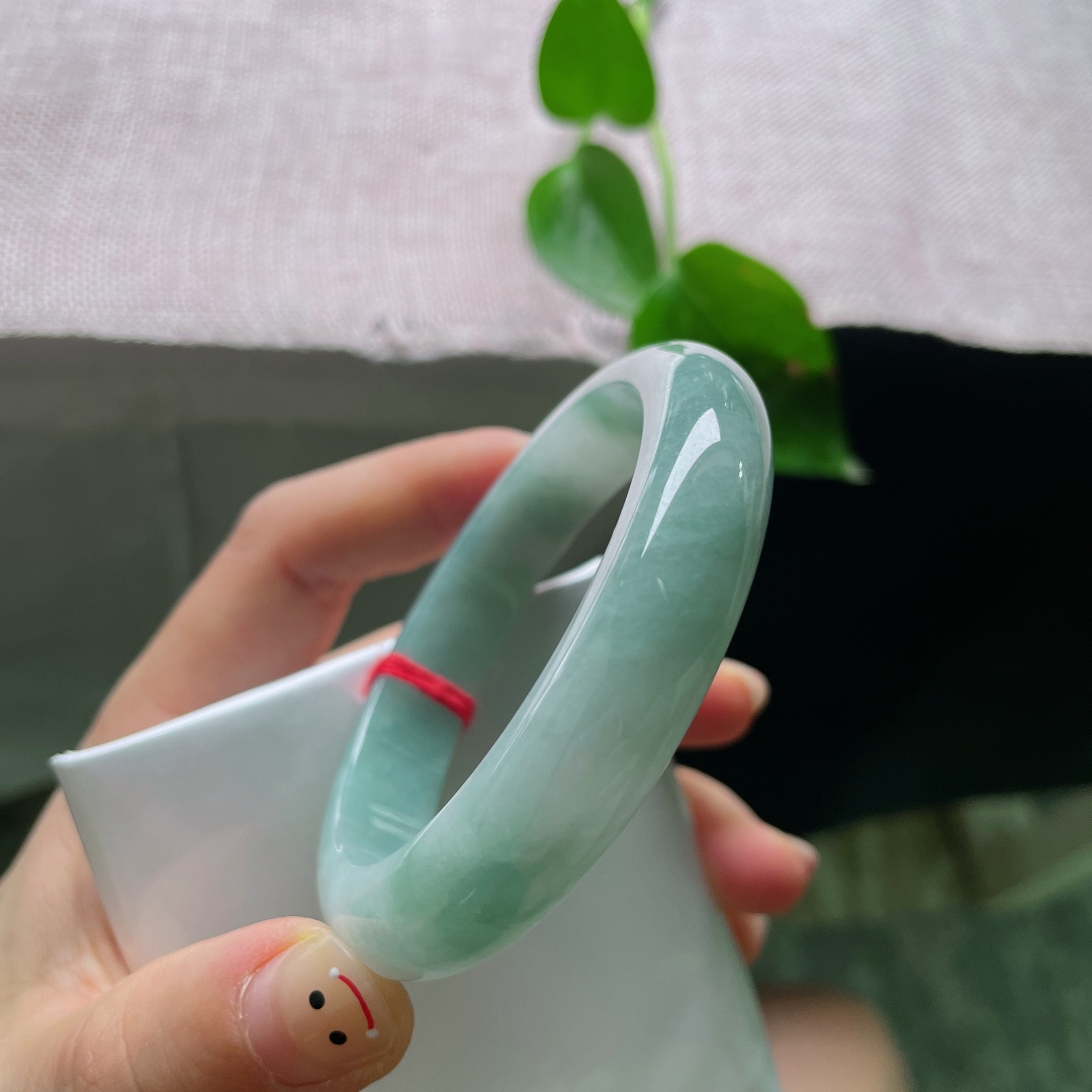55.3/12.3/8.1，蓝底正圈，水润，细腻，颜色深深浅浅交织在一起，韵味十足，侧纹，ss54121a