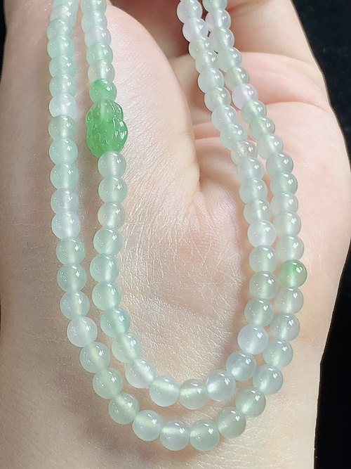 冰飘绿玉珠项链，尺寸4.3mm，122颗，Q15cdg