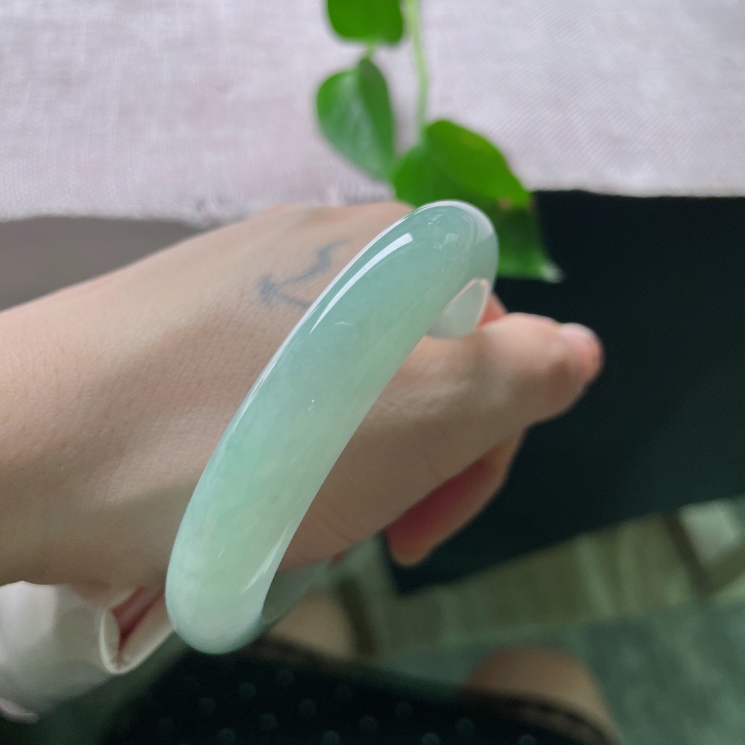 55.5/12/8.7绿底正圈，水润细腻，色系甜美，娇俏玲珑，减龄，显白，晶体纹，ss55033a